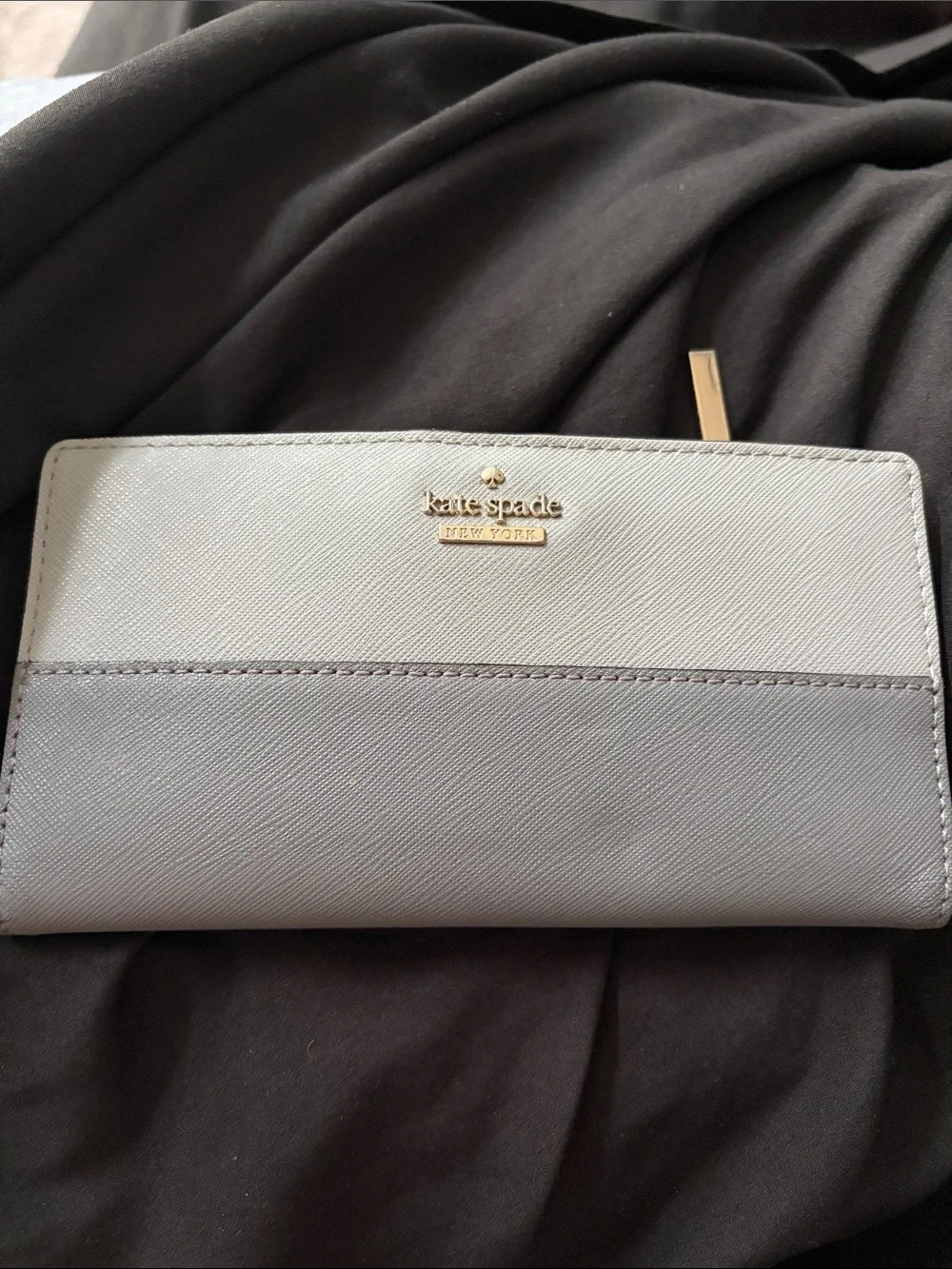 kate spade Two-Tone Light Gray & Gray Wallet